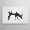 Tableau cerf double exposition avec forêt de sapins intégrée dans sa silhouette, art scandinave minimaliste