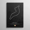 Tableau circuit Imola – tracé blanc de l'Autodromo Enzo e Dino Ferrari sur fond de carte urbaine sombre, typographie "Imola" et drapeau italien, illustration vectorielle